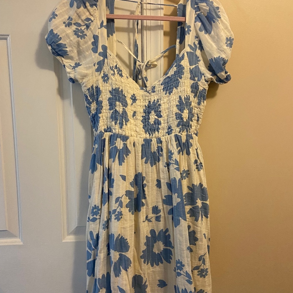 American Eagle Puff Sleeve Floral Mini Dress